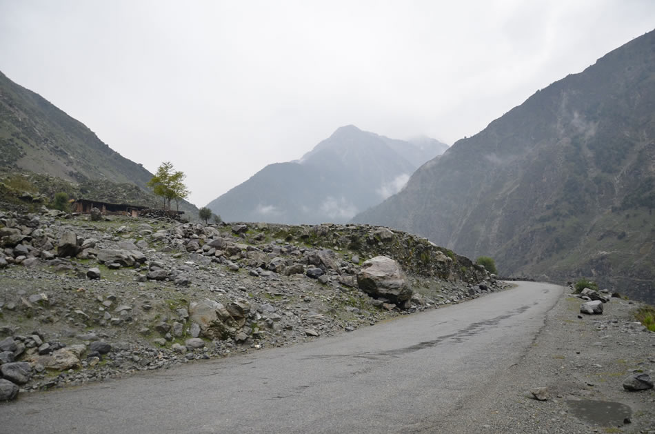 Relocation of the Karakorum Highway around the Dasu site