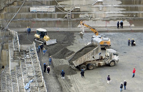 Shafaroud under construction